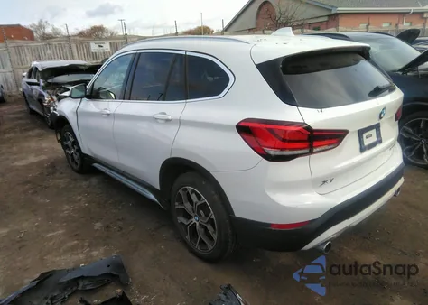 2021 BMW X1 xDrive28I из США, поврежденный, VIN WBXJG9C03M5S61442
